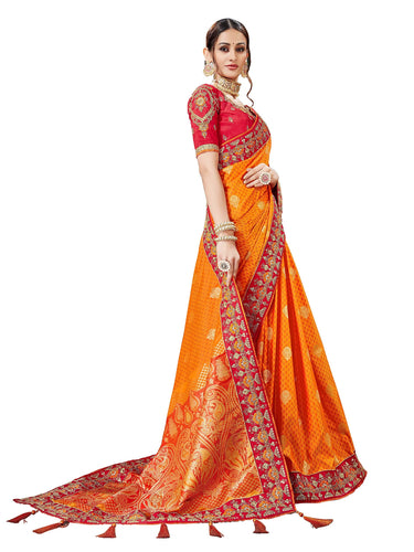 MANOHARI Women's  Silk Blend Saree With Blouse Piece